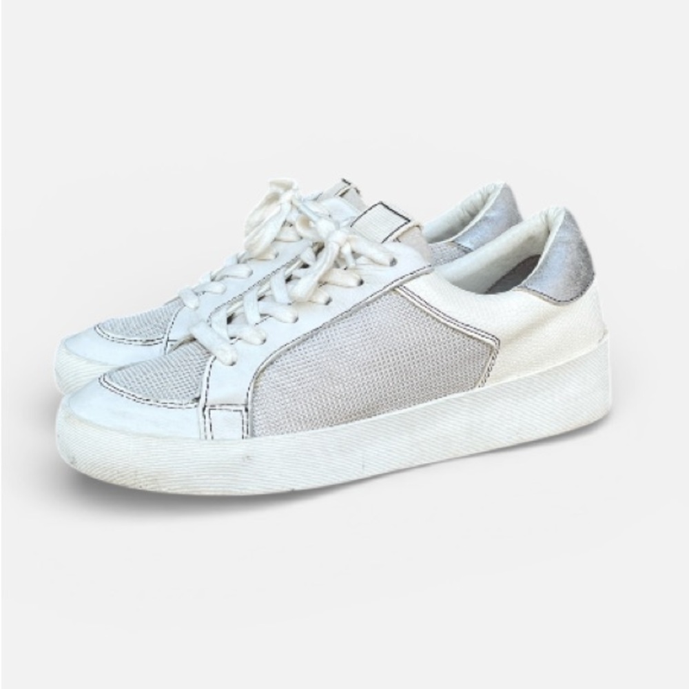 Dolce Vita Ledger Leather Sneaker in Off White Size 8 - Picture 3 of 11